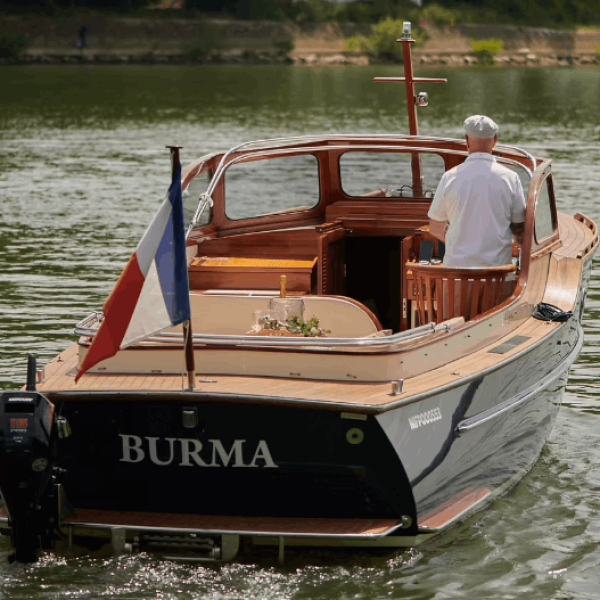 1-peniche-burma-riva-croisiere-privee-sur-la-seine