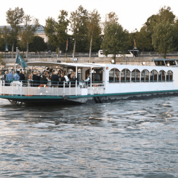 peniche-paris-canal-la-guepe-buissonniere-croisiere-paris
