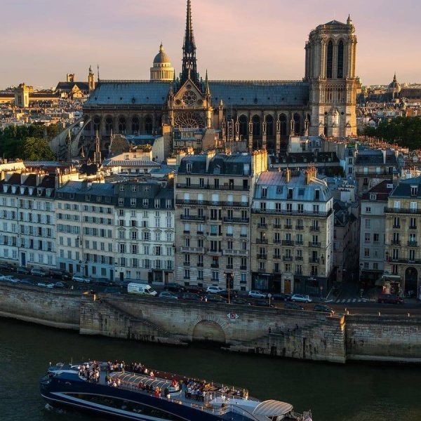 1-peniche-paris-seine-le-paris-croisiere-sur-la-seine