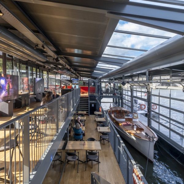 1-peniche-quai-de-la-photo-lieu-de-reception-bateau