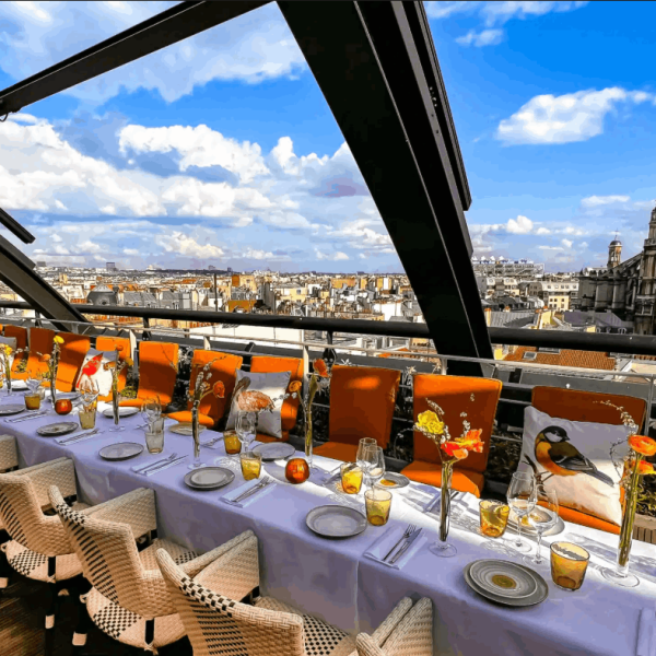 1-rooftop-rooft-madame-reve-paris-repas-assis-location-de-salle