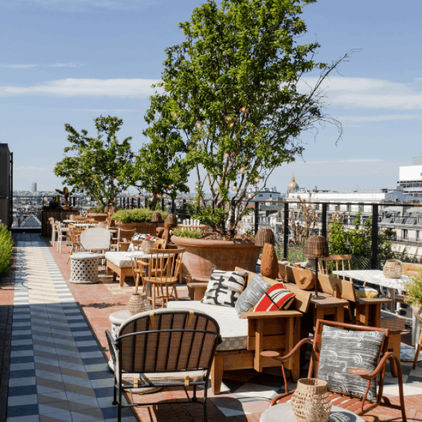 1-rooftop-villa-m-paris-terrasse-vue-sur-les-toits