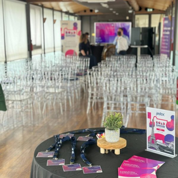 bateau-bleu-seine-le-dauphin-salle-de-seminaire