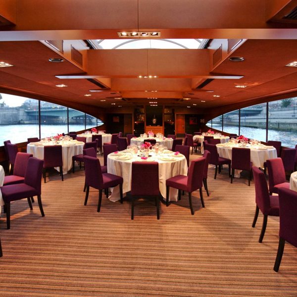 bateau-paris-seine-le-paris-lieu-de-reception-sur-la-seine