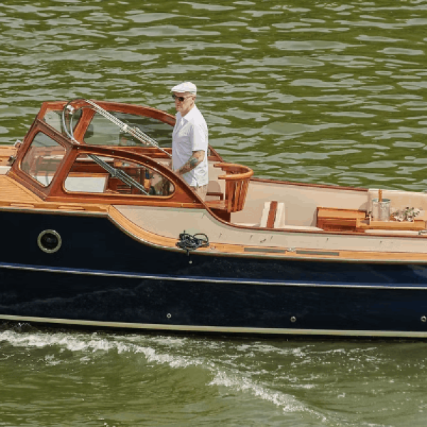 peniche-burma-riva-croisiere-privee-paris