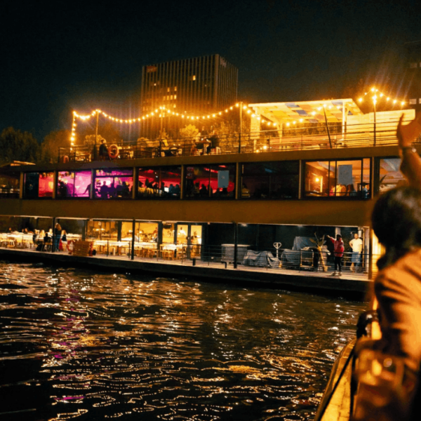 peniche-le-mazette-lieu-de-reception-paris-la-nuit-fete