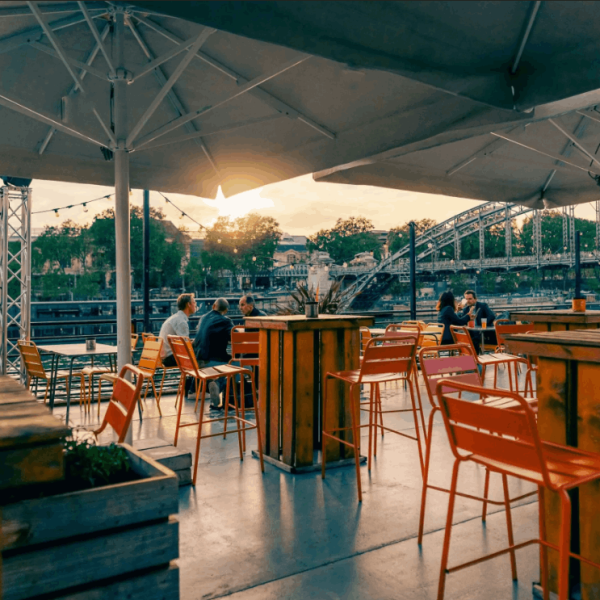 peniche-le-mazette-lieu-de-reception-rooftop-paris