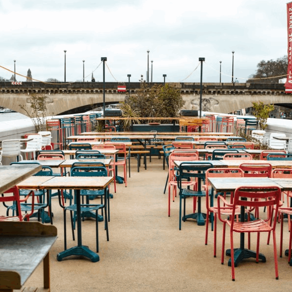 peniche-vedette-de-paris-francette-terrasse-exterieur
