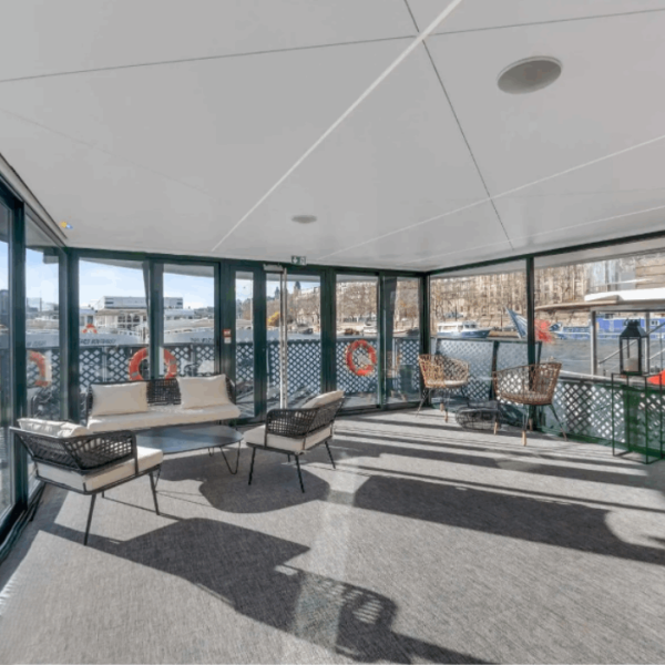 peniche-vedettes-de-paris-le-gustave-salle-de-reception