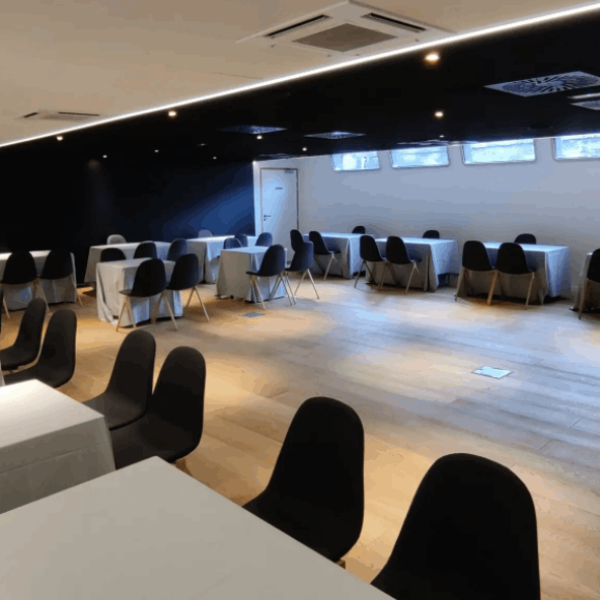 peniche-vedettes-de-paris-le-gustave-salle-de-seminaire